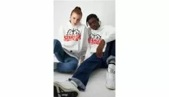 Champion X Stranger Things Hoodie Blanc / White -Sweat-shirts Femme boutique en ligne 217780 ww001 3